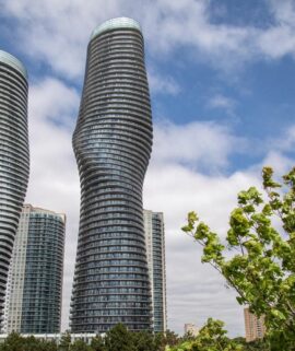 mississauga-ontario-cityscape-2024-11-27-00-14-58-utc